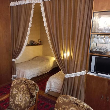 Ferienwohnung ,,Wohnen Wie Zu Grossmutter'S Zeiten'' Vienna Exterior photo